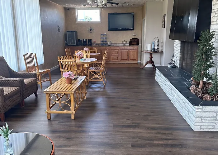 All Motels Lake Erie Lodge